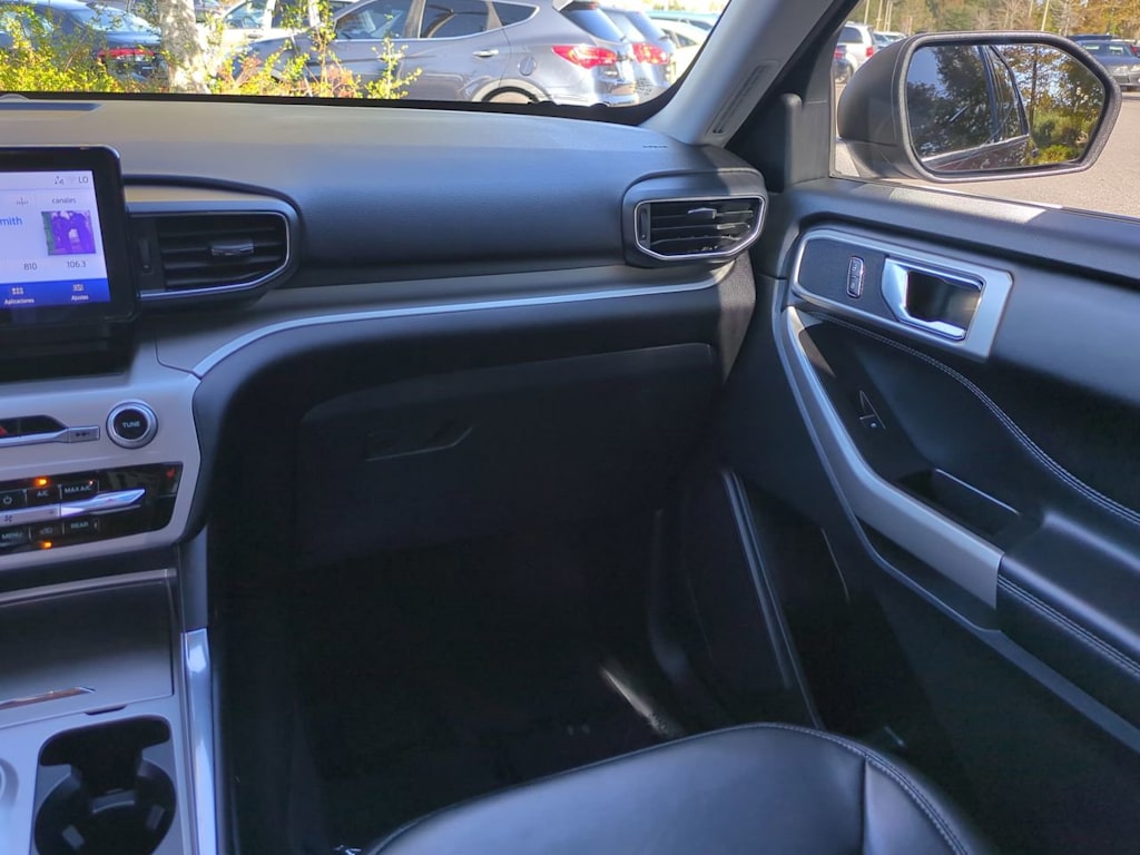 Thumbnail: 2022 Ford Explorer - 19