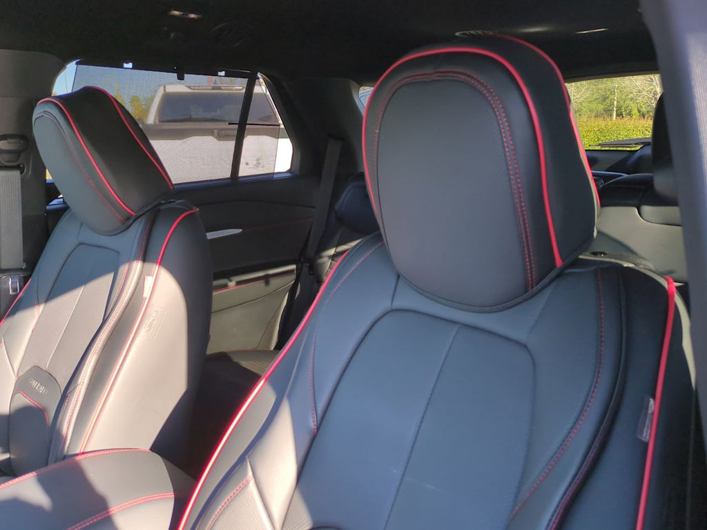 Thumbnail: 2025 Ford Explorer - 9