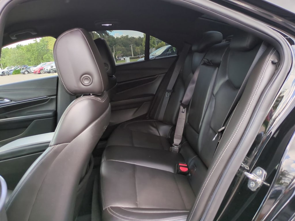 Thumbnail: 2022 Cadillac CT4 - 10