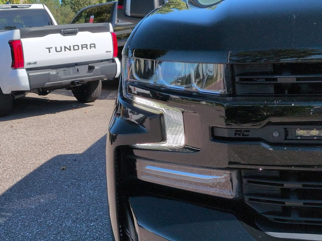 Thumbnail: 2022 Chevrolet Silverado 1500 - 18