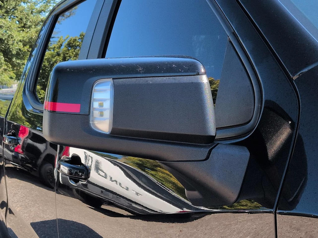 Thumbnail: 2022 Chevrolet Silverado 1500 - 7
