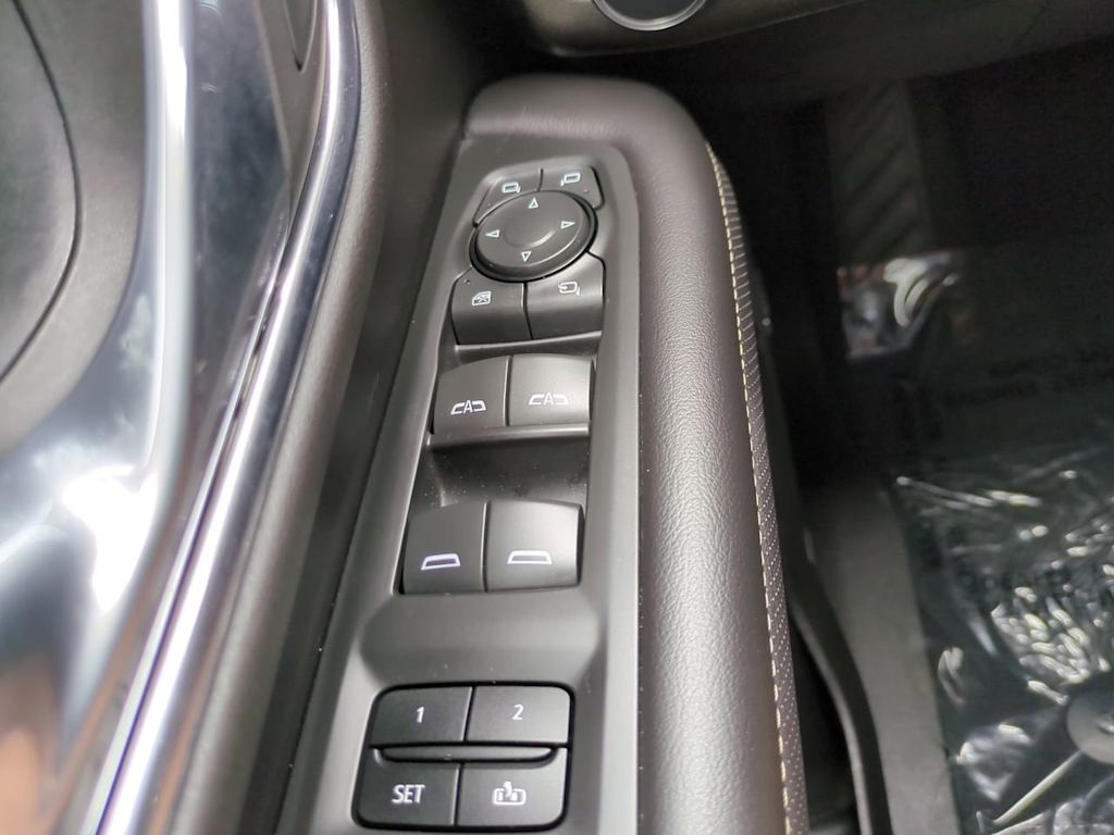 Thumbnail: 2021 GMC Yukon - 25