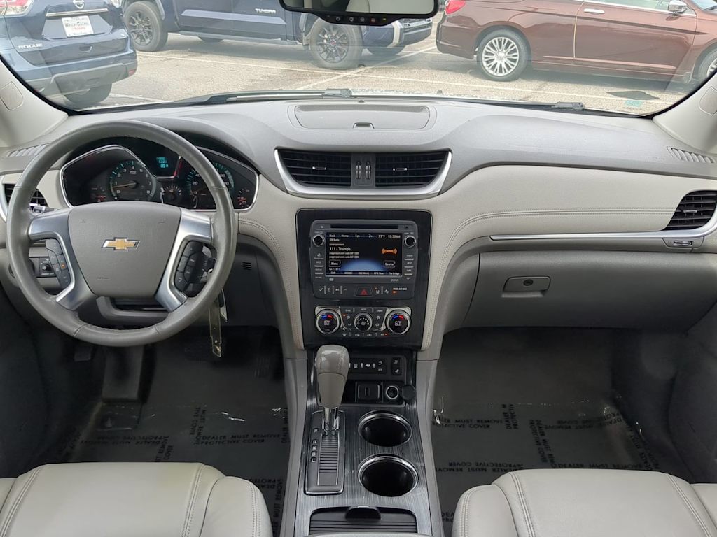 2017 Chevrolet Traverse Premier 2