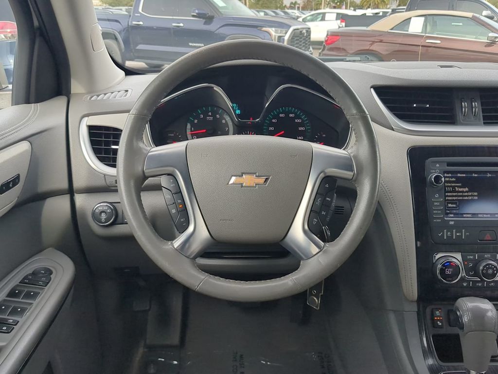 2017 Chevrolet Traverse Premier 8