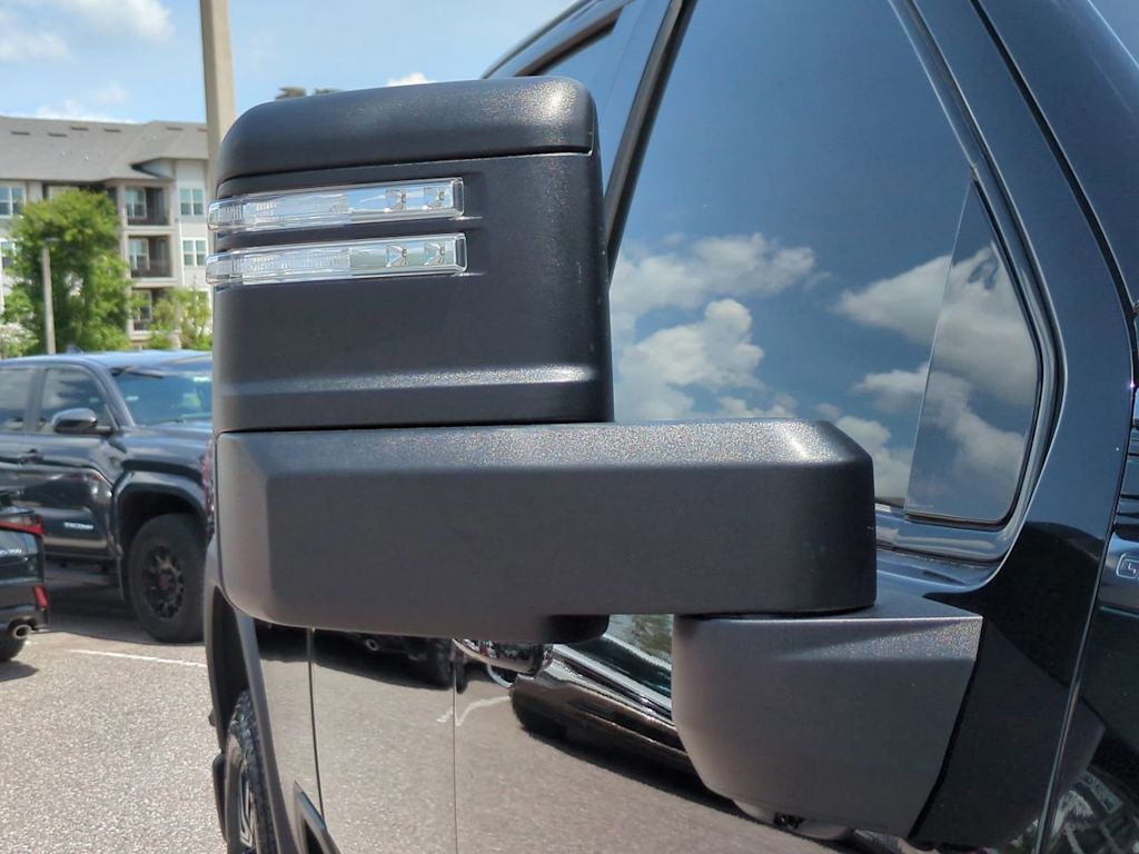 Thumbnail: 2020 GMC Sierra 3500 - 20