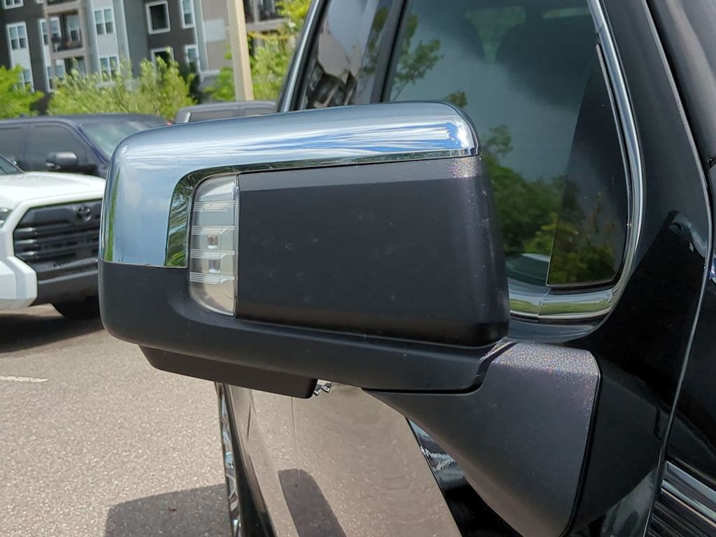 Thumbnail: 2025 GMC Sierra 1500 - 19