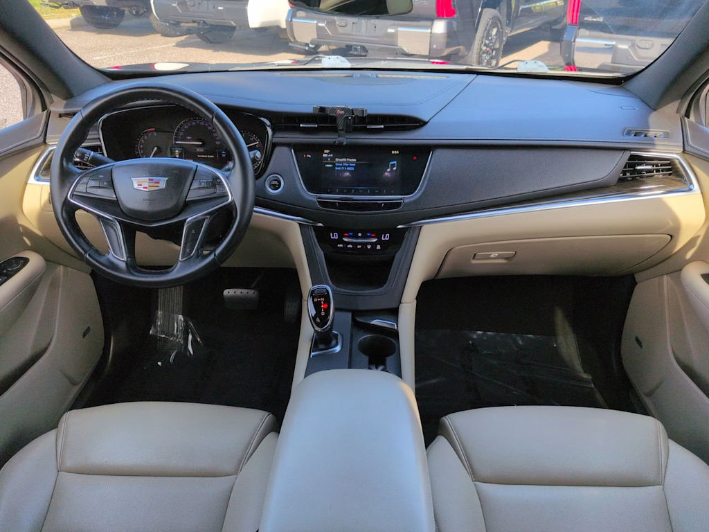Thumbnail: 2019 Cadillac XT5 - 2
