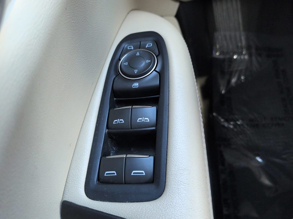 Thumbnail: 2019 Cadillac XT5 - 22