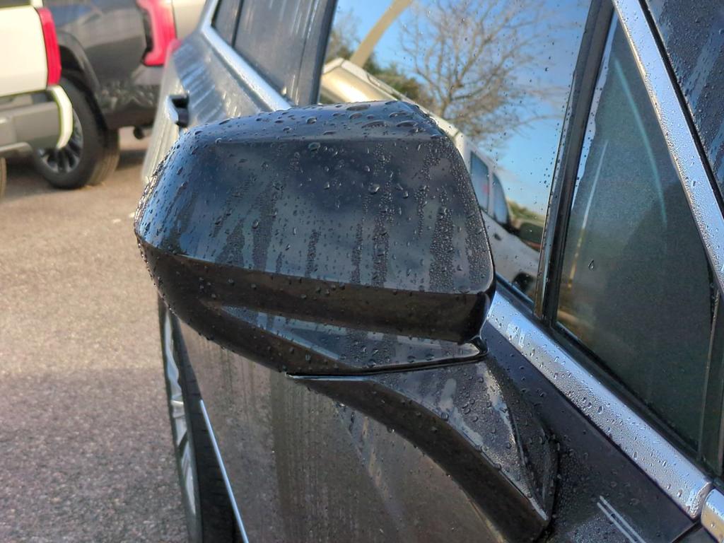 Thumbnail: 2018 Cadillac XT5 - 19