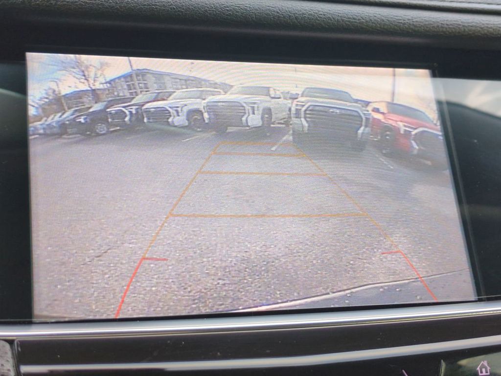 Thumbnail: 2018 Cadillac XT5 - 22