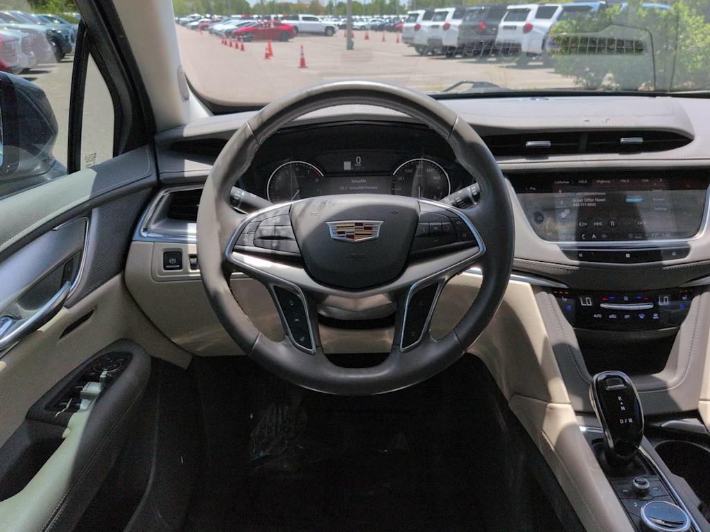 Thumbnail: 2021 Cadillac XT5 - 9