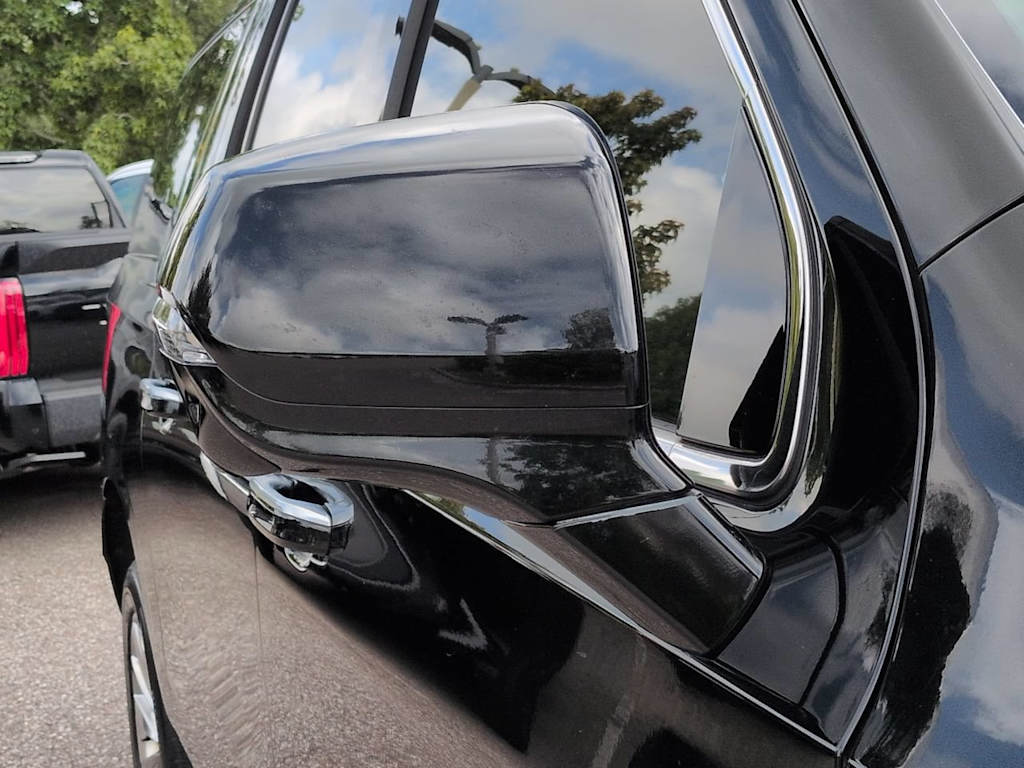 Thumbnail: 2023 Cadillac Escalade - 18