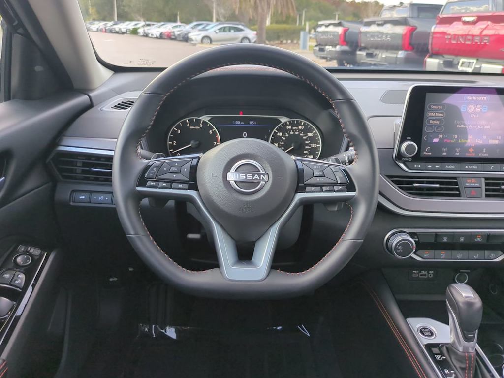 Thumbnail: 2025 Nissan Altima - 9