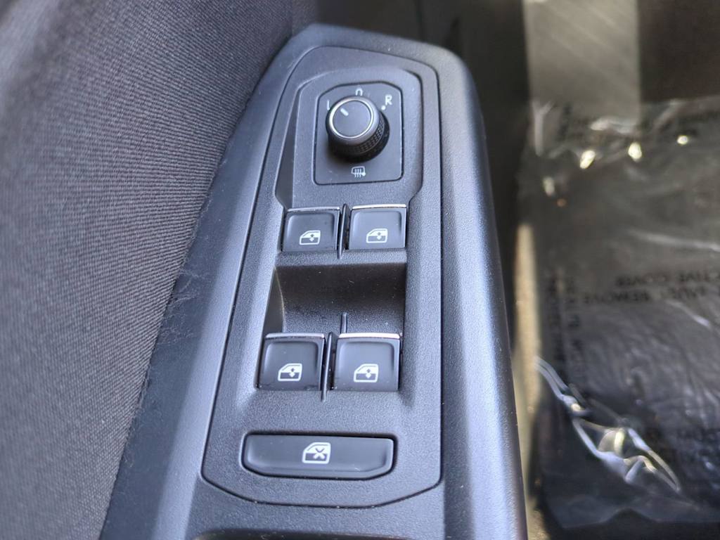 Thumbnail: 2018 Volkswagen Atlas - 24