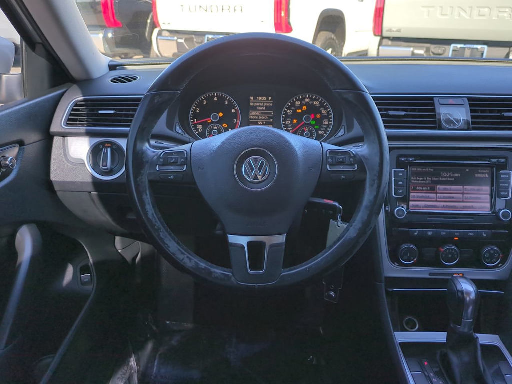 Thumbnail: 2013 Volkswagen Passat - 8