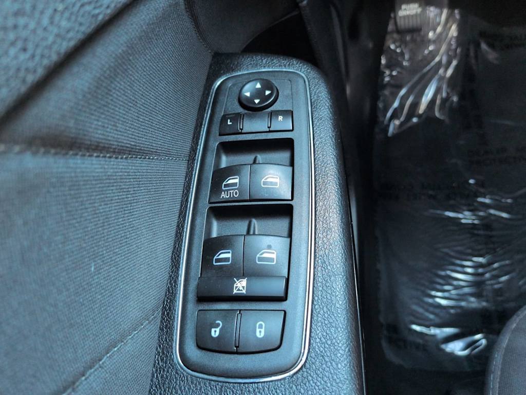 Thumbnail: 2019 Dodge Charger - 21