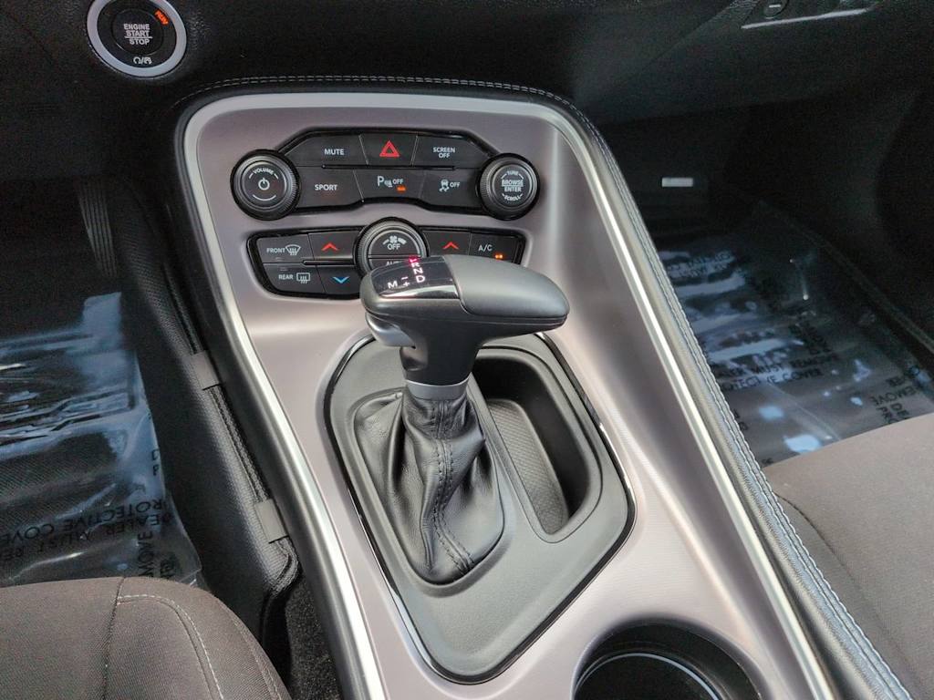 Thumbnail: 2022 Dodge Challenger - 14