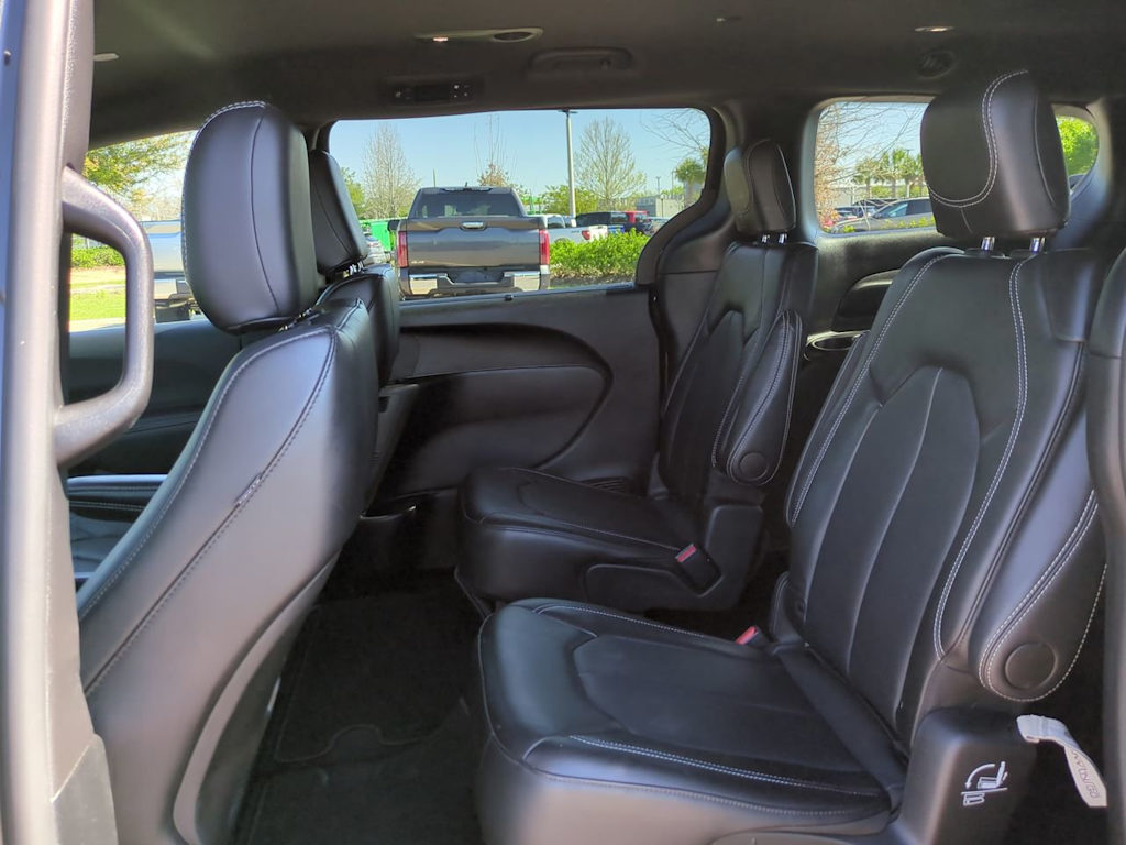 Thumbnail: 2025 Chrysler Pacifica - 22