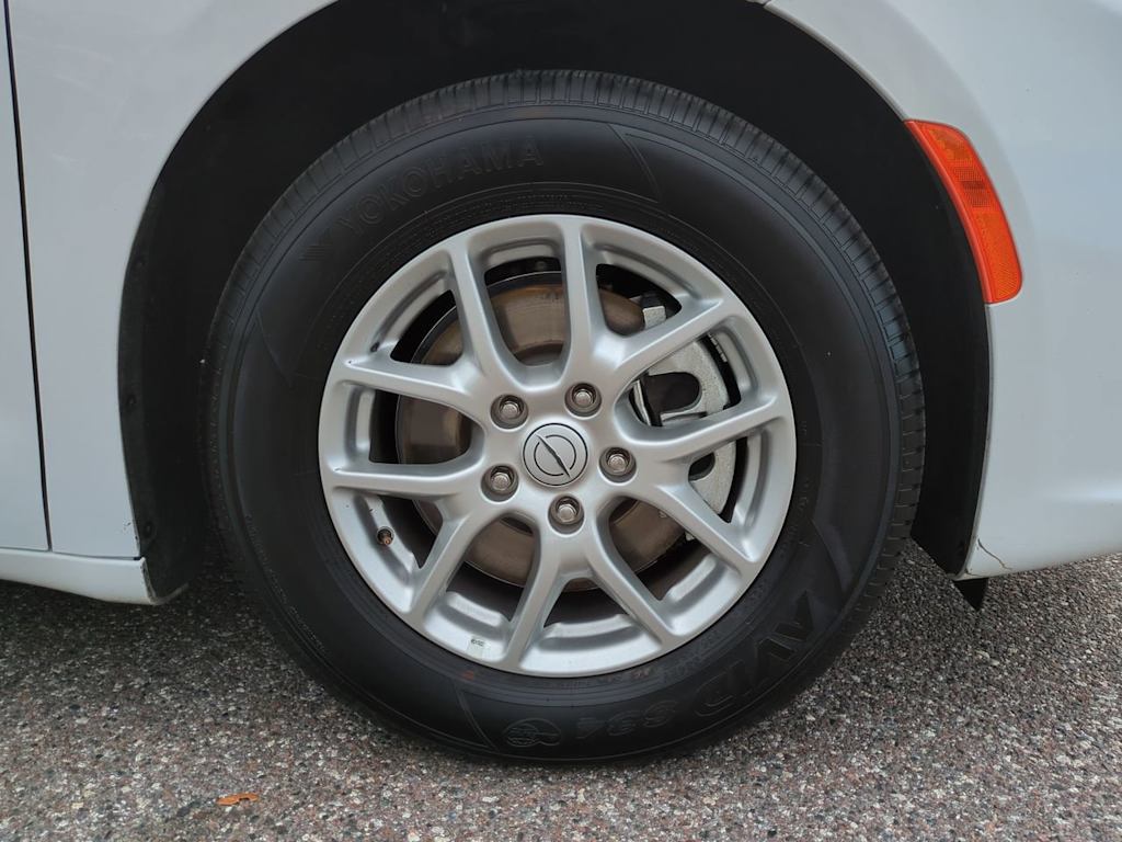 Thumbnail: 2025 Chrysler Pacifica - 7