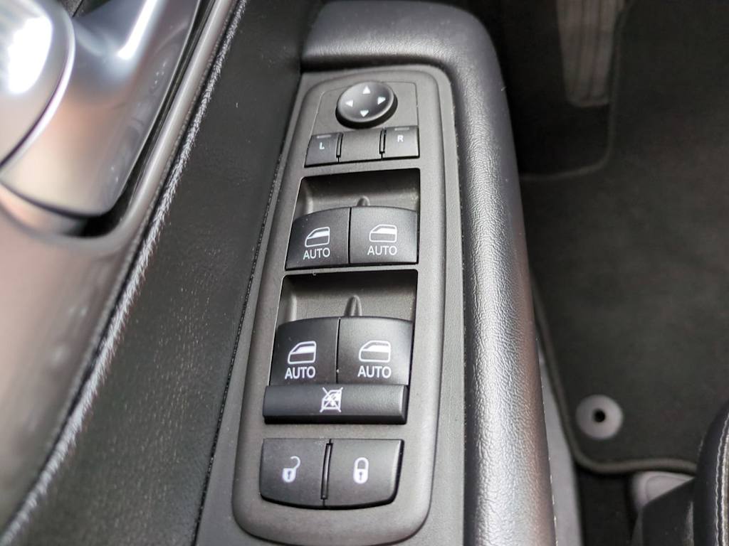 Thumbnail: 2025 Chrysler Pacifica - 25