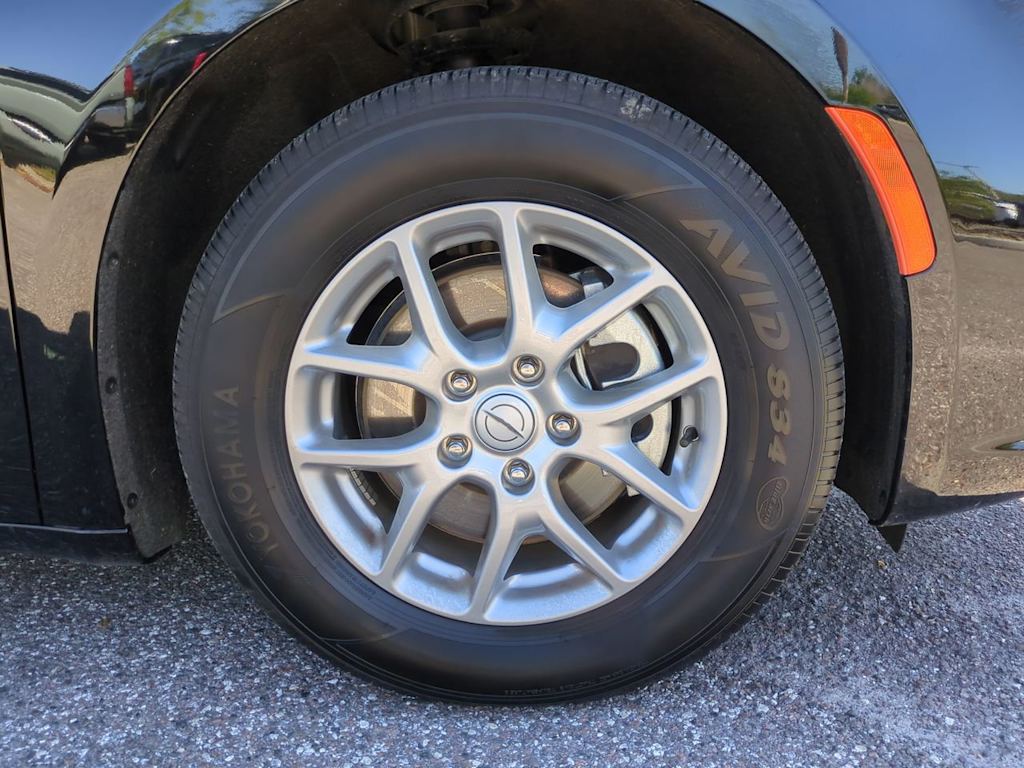 Thumbnail: 2025 Chrysler Pacifica - 7