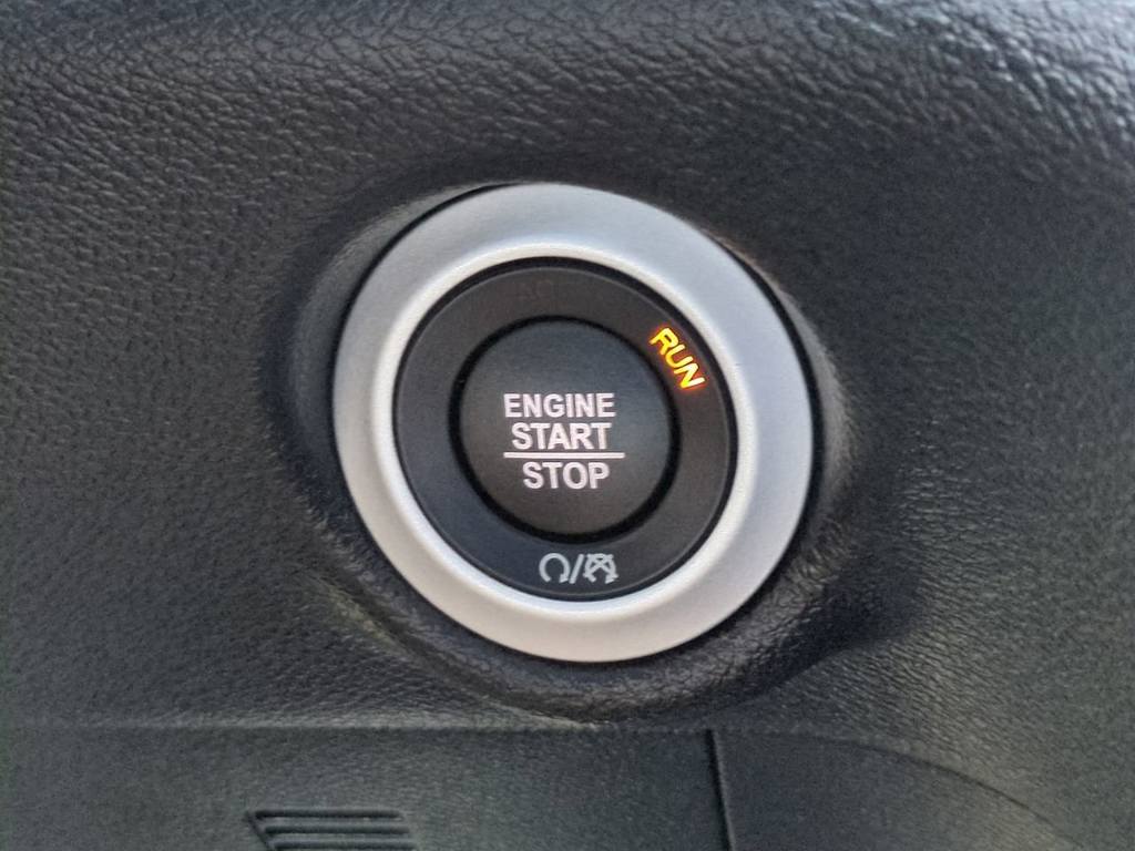 Thumbnail: 2025 Chrysler Pacifica - 28