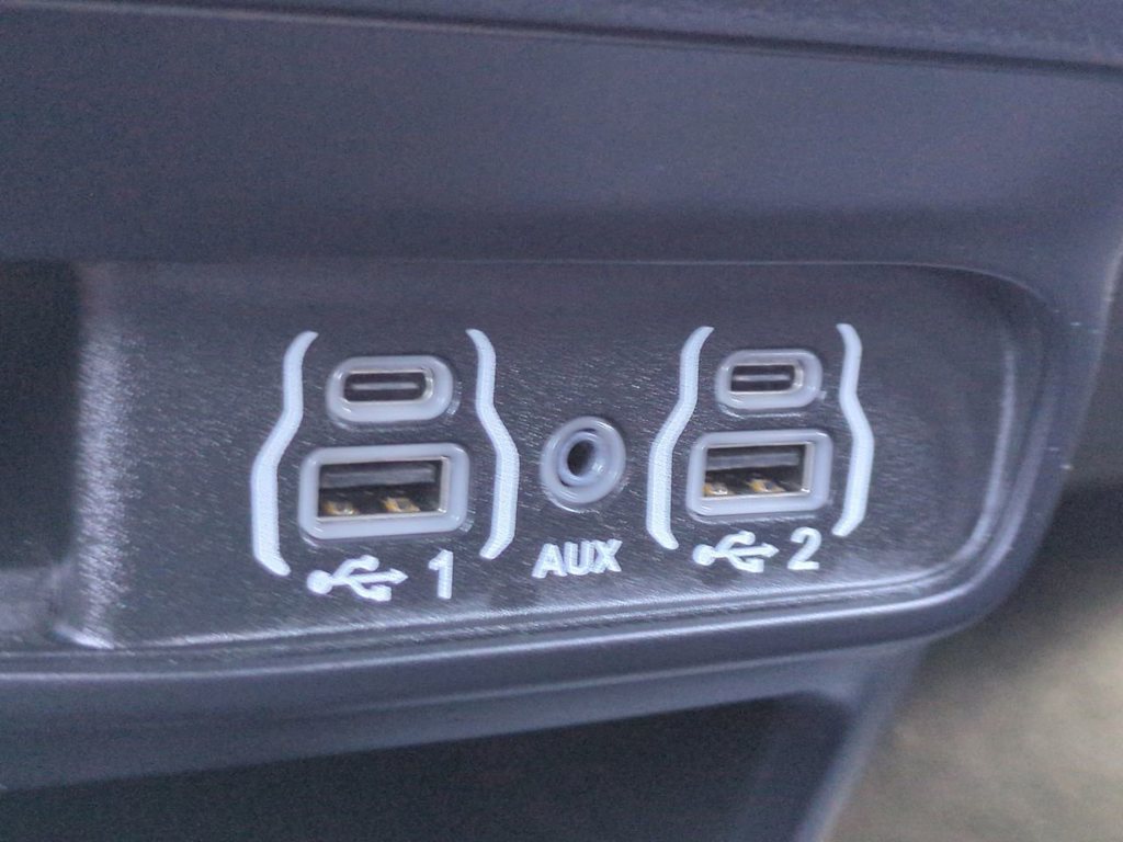 Thumbnail: 2025 Chrysler Pacifica - 23