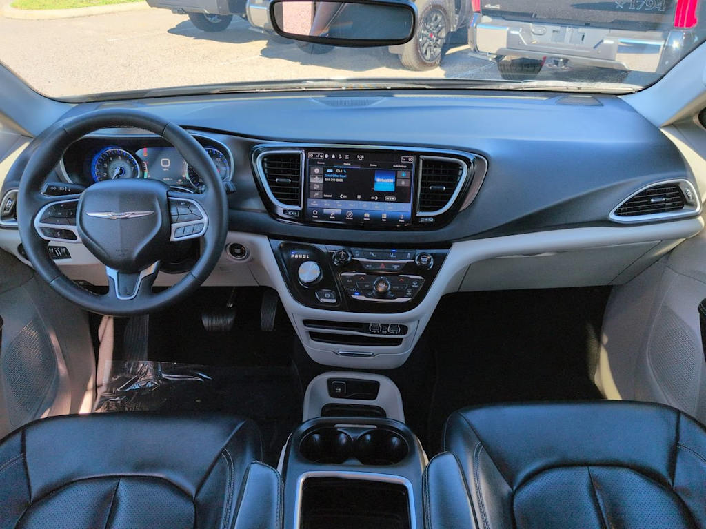 Thumbnail: 2023 Chrysler Pacifica - 2