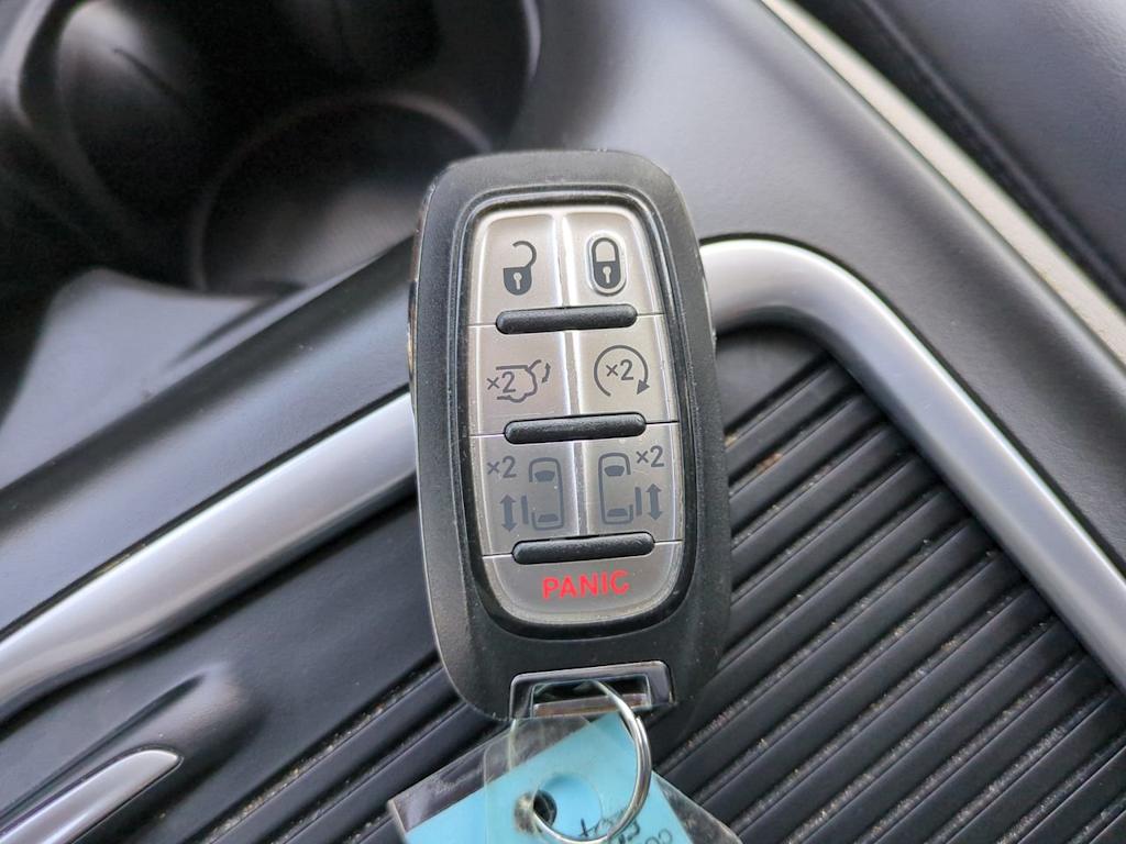Thumbnail: 2024 Chrysler Pacifica - 14