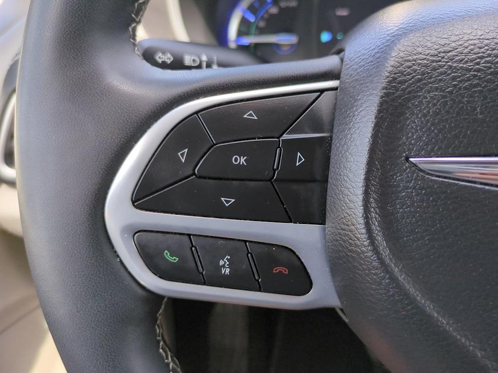 Thumbnail: 2024 Chrysler Pacifica - 25