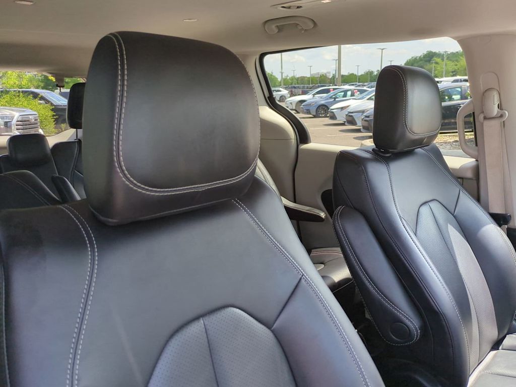 Thumbnail: 2024 Chrysler Pacifica - 8