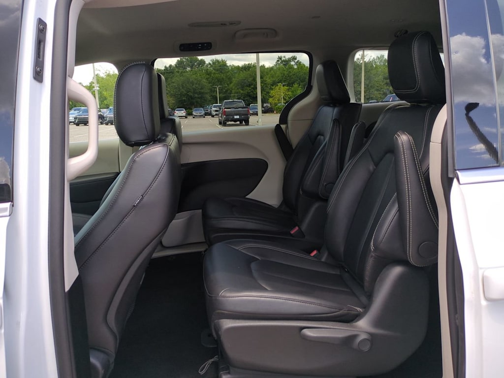 Thumbnail: 2024 Chrysler Pacifica - 20