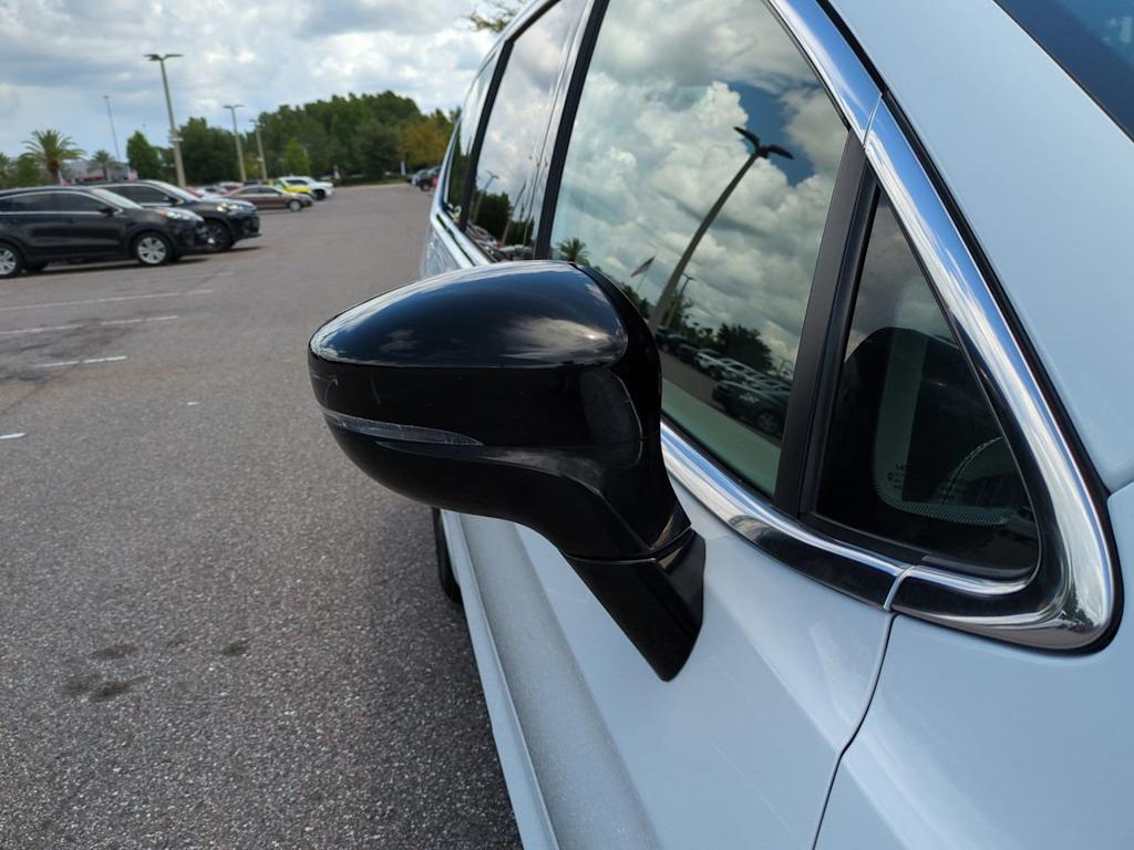 Thumbnail: 2024 Chrysler Pacifica - 19