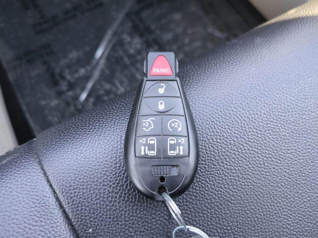 Thumbnail: 2019 Dodge Grand Caravan - 15