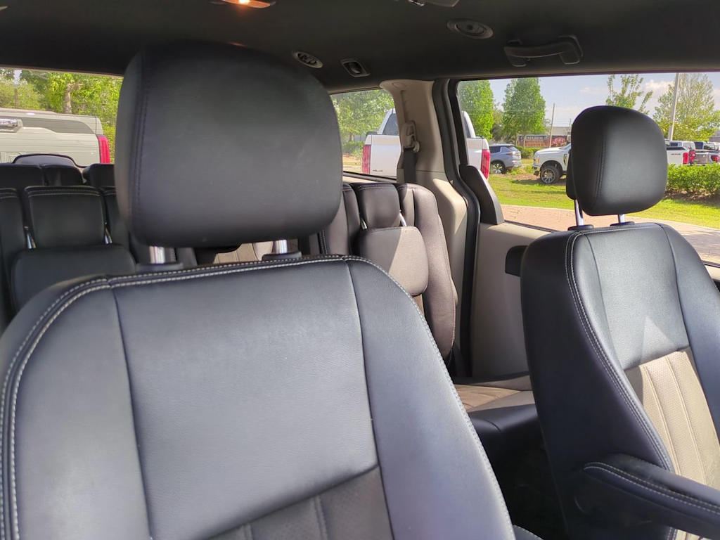 Thumbnail: 2019 Dodge Grand Caravan - 9