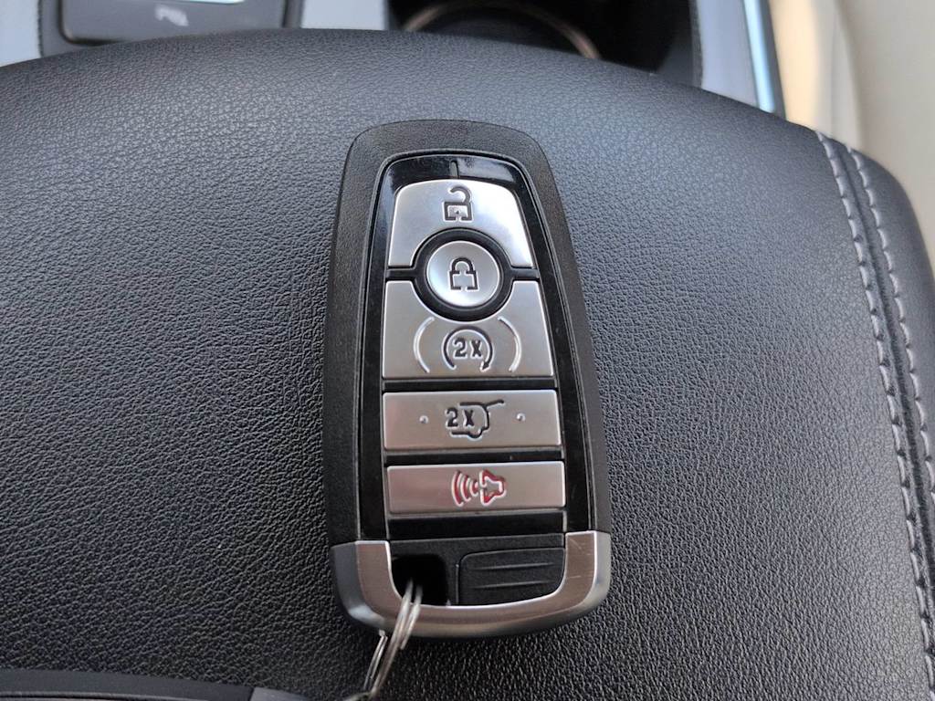 Thumbnail: 2021 Ford Edge - 15