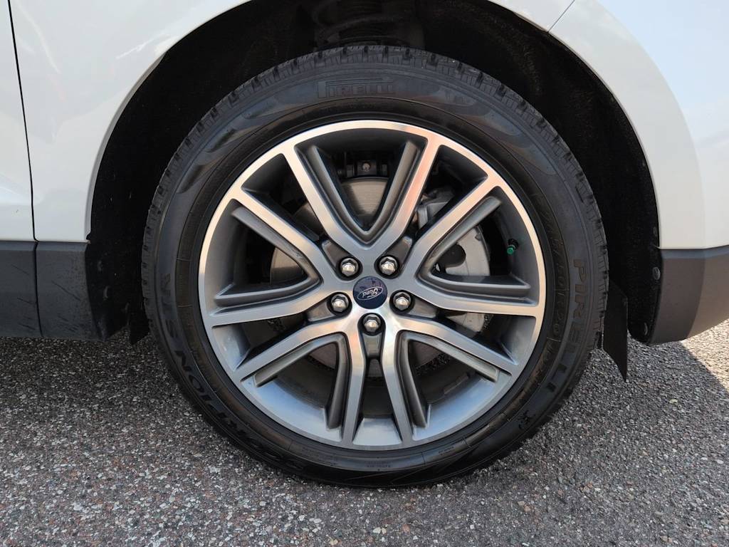 Thumbnail: 2021 Ford Edge - 7