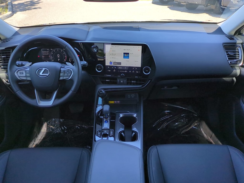 Thumbnail: 2025 Lexus ES - 2
