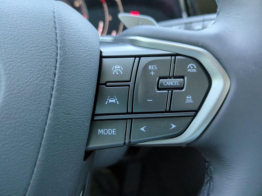 Thumbnail: 2025 Lexus ES - 27