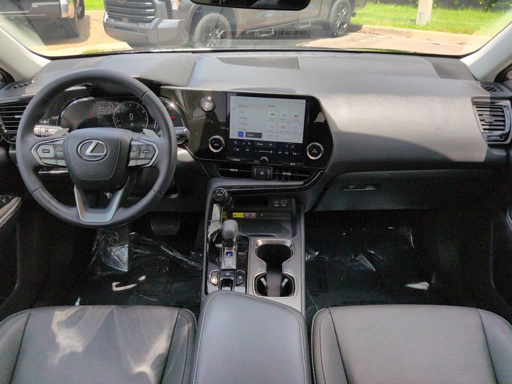 Thumbnail: 2024 Lexus ES - 2