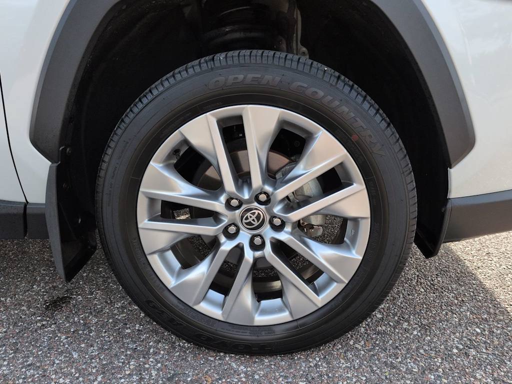 Thumbnail: 2025 Toyota RAV4 - 7