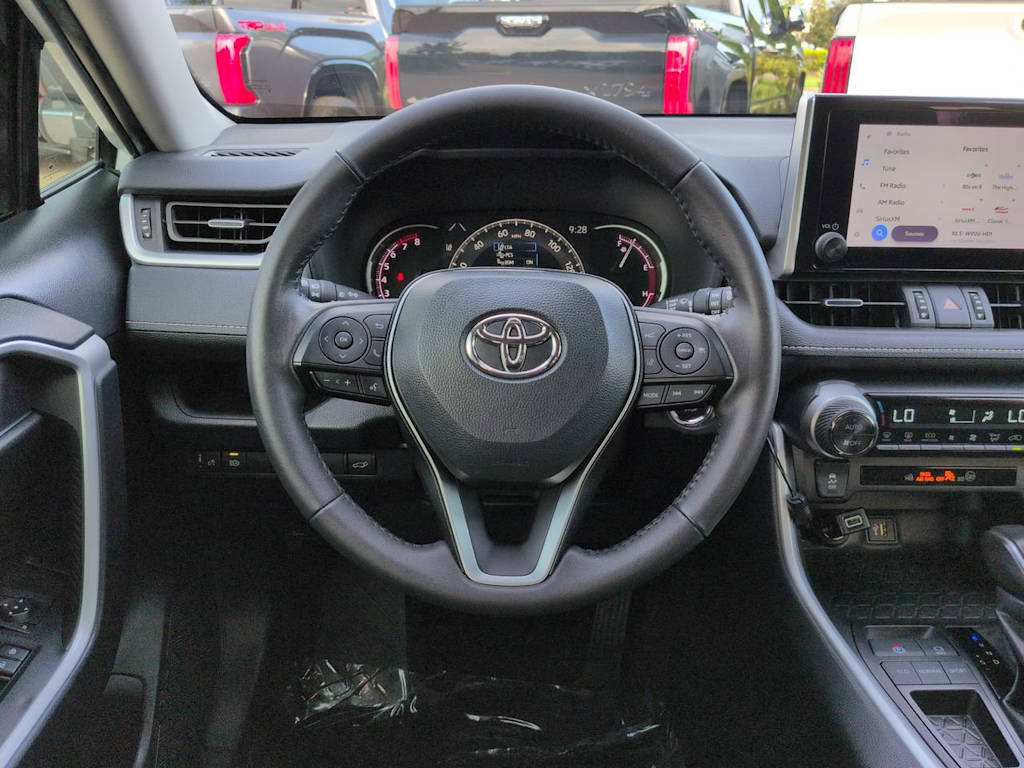 Thumbnail: 2025 Toyota RAV4 - 8
