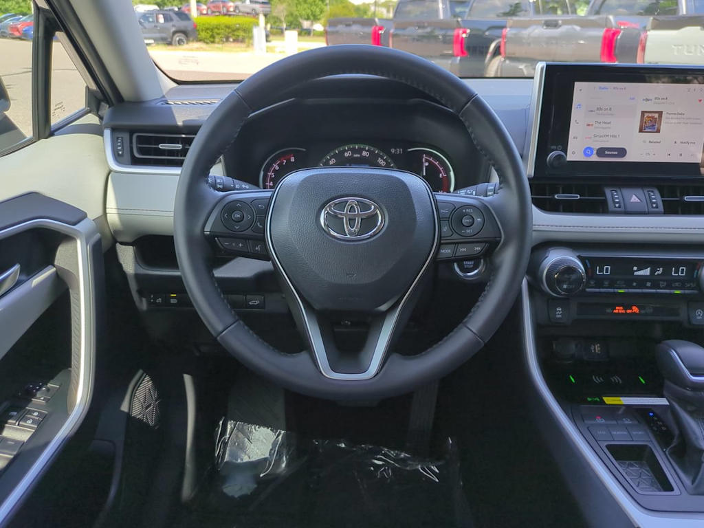 Thumbnail: 2024 Toyota RAV4 - 8