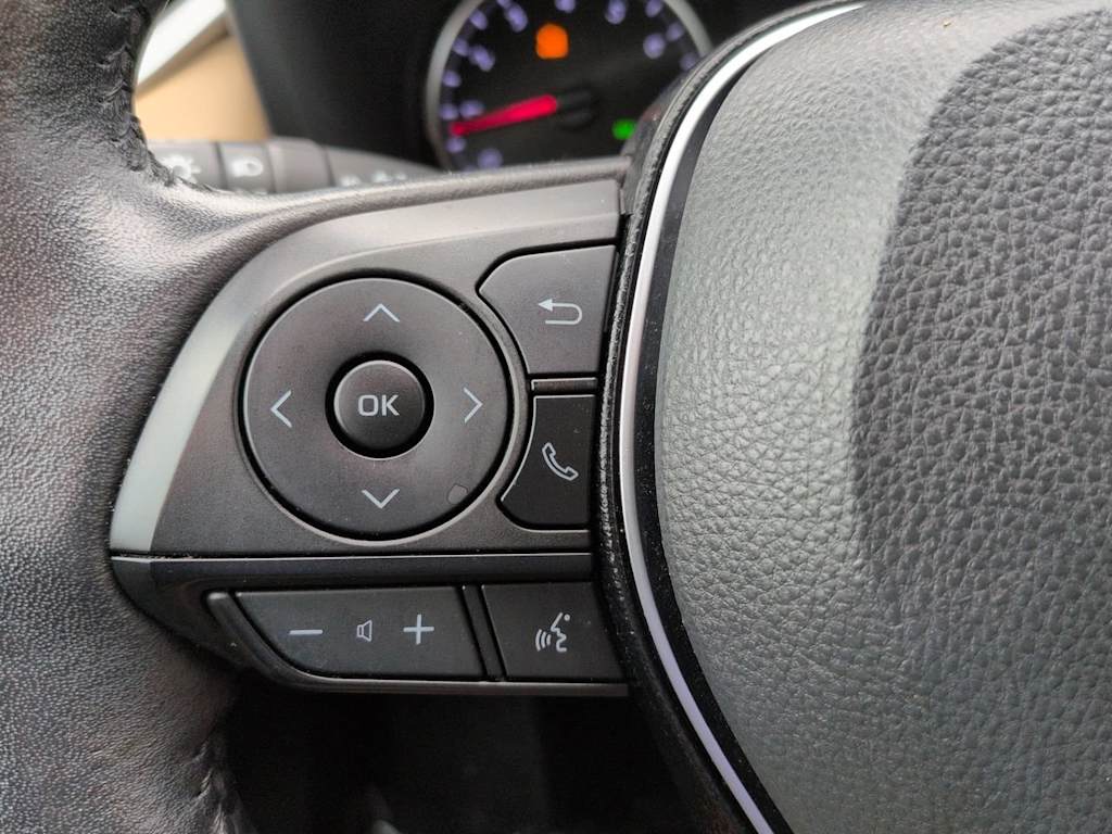 Thumbnail: 2021 Toyota RAV4 - 26