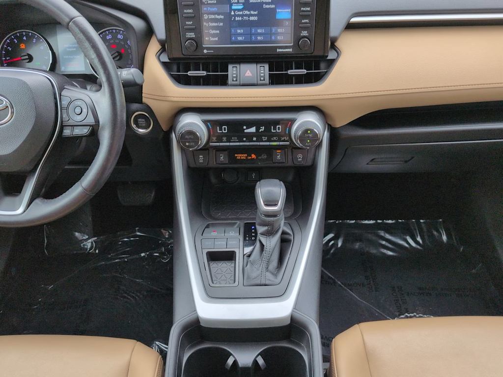Thumbnail: 2021 Toyota RAV4 - 12