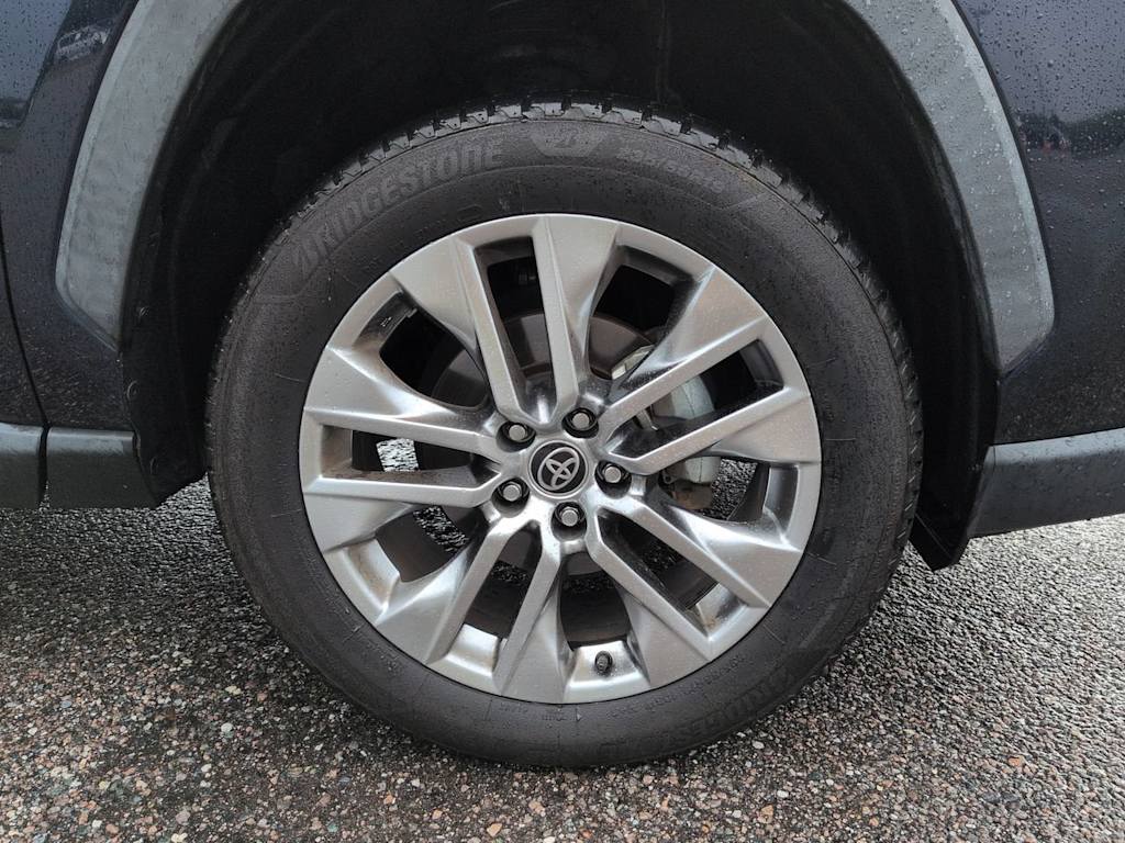 Thumbnail: 2021 Toyota RAV4 - 7