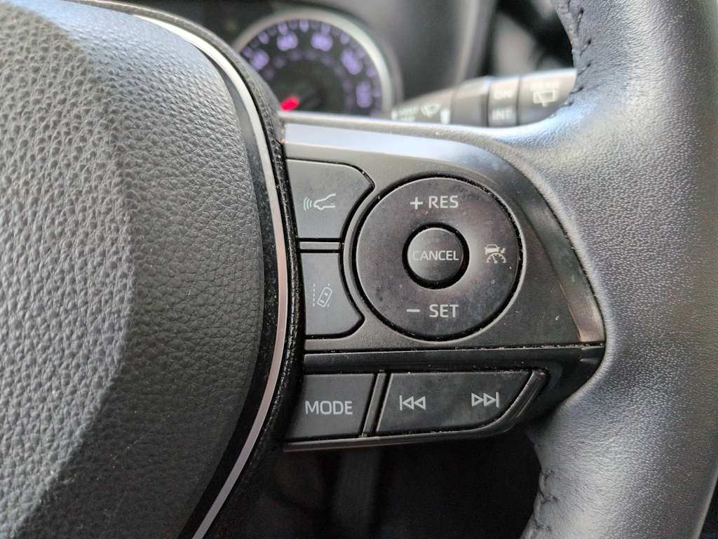 Thumbnail: 2019 Toyota RAV4 - 27