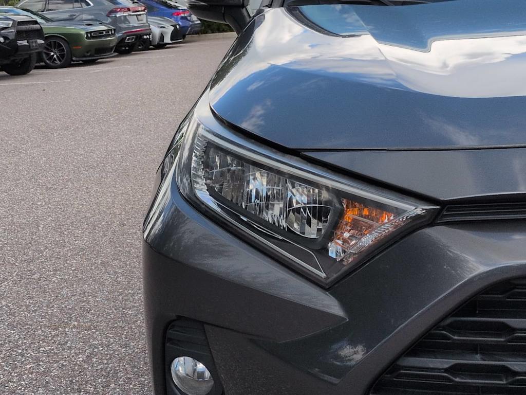 Thumbnail: 2019 Toyota RAV4 - 18
