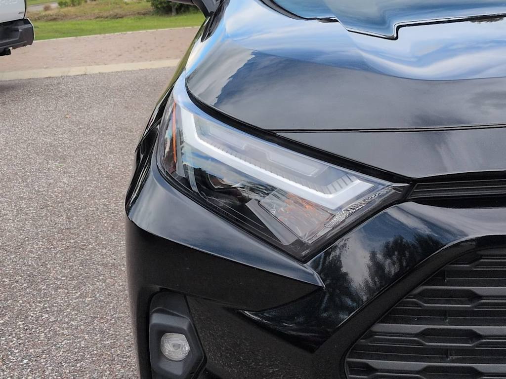 Thumbnail: 2024 Toyota RAV4 - 18