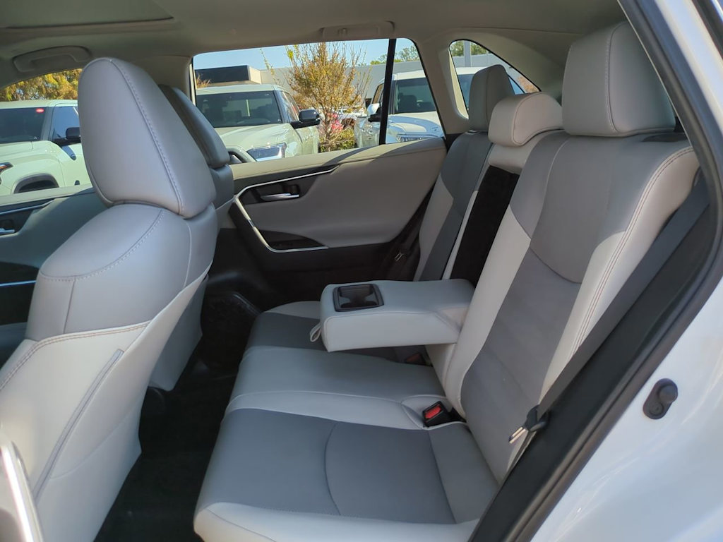 Thumbnail: 2024 Toyota RAV4 - 11